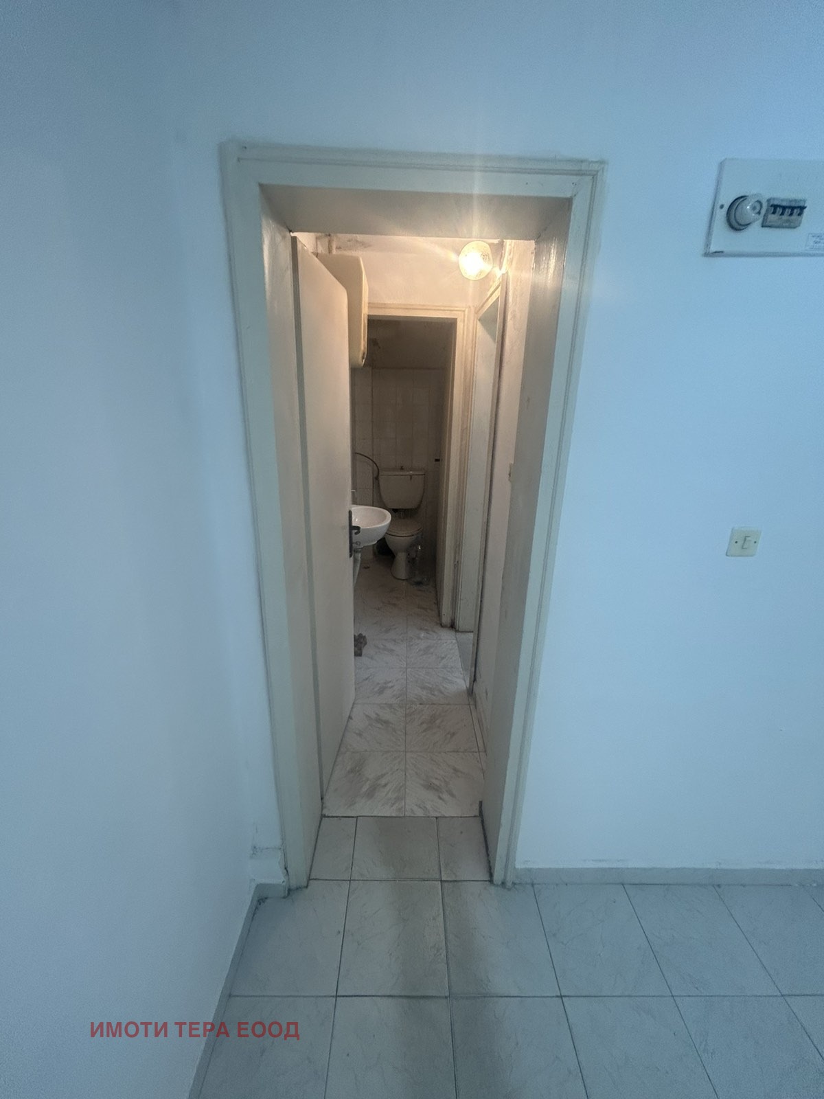 Продава МАГАЗИН, гр. Варна, Зимно кино Тракия, снимка 7 - Магазини - 55617746