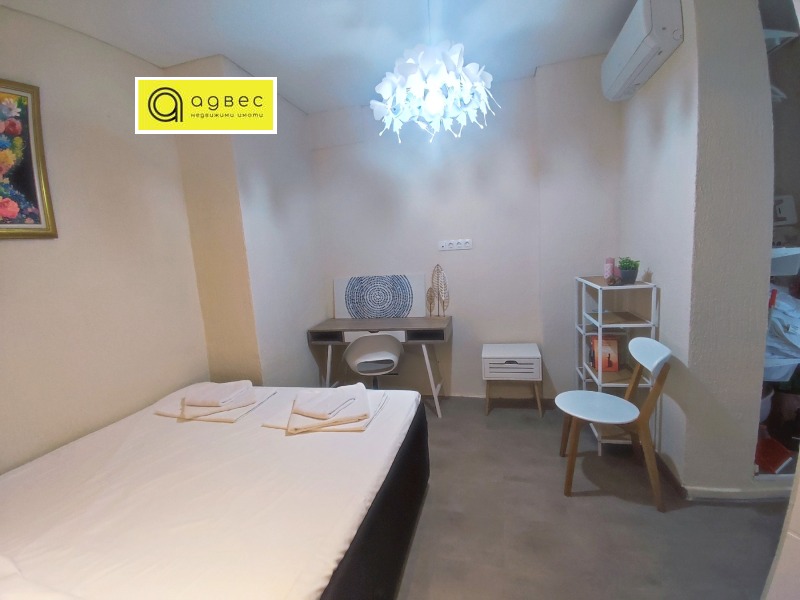 Продава  2-стаен град Варна , Център , 65 кв.м | 35323559 - изображение [8]