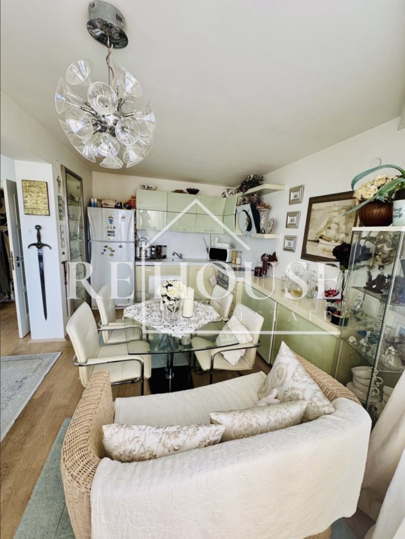 En venta  1 dormitorio Varna , k.k. Sv.Sv. Konstantin i Elena , 84 metros cuadrados | 88430371 - imagen [2]