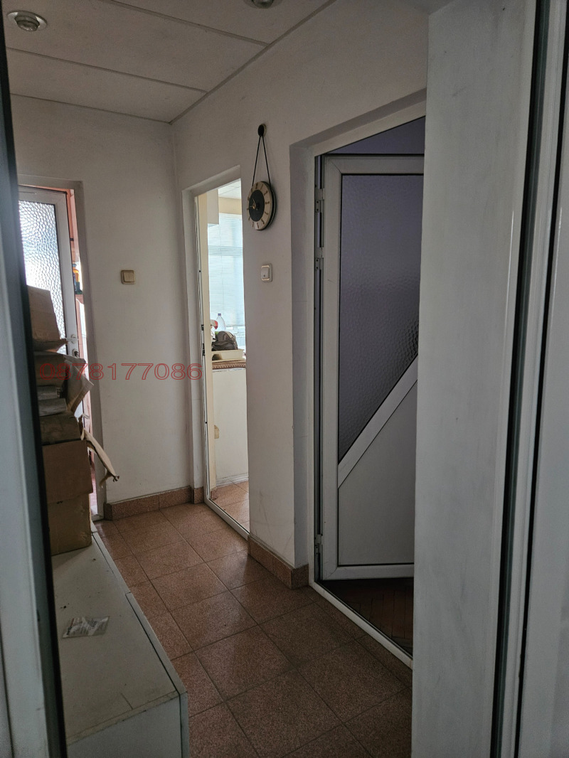 Продава 2-СТАЕН, гр. Силистра, Център, снимка 3 - Апартаменти - 52780977