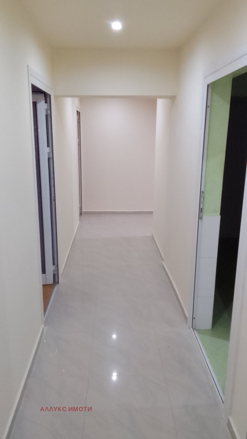 Na prodej  2 ložnice Ruse , Centar , 113 m2 | 21402299 - obraz [15]