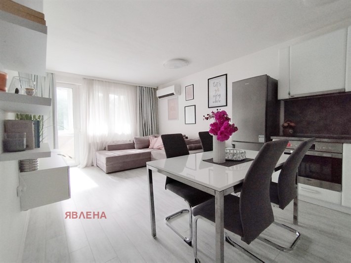 Продава 3-СТАЕН, гр. София, Люлин 6, снимка 2 - Апартаменти - 55902079