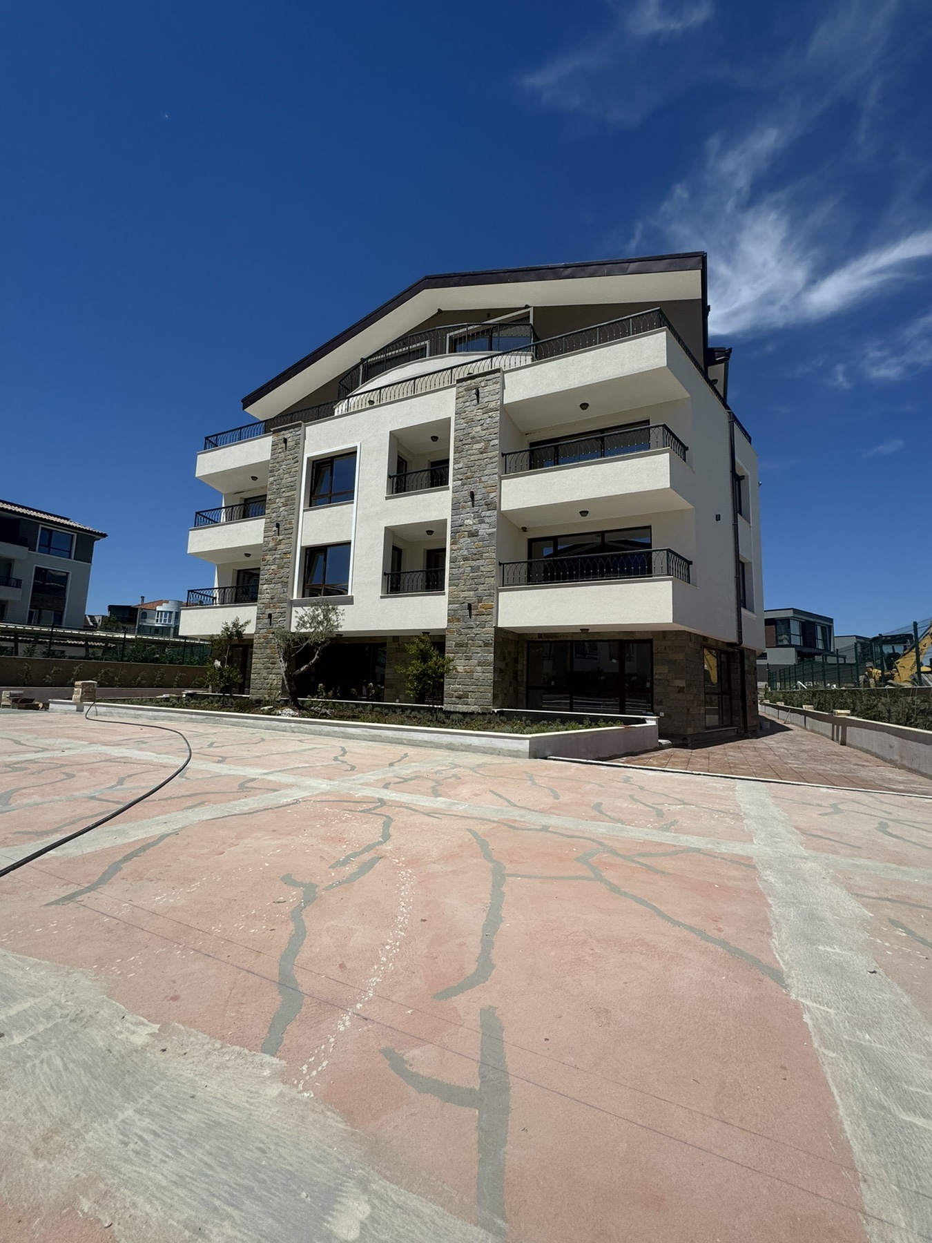 Продава 2-СТАЕН, гр. Бургас, Сарафово, снимка 2 - Апартаменти - 46444828