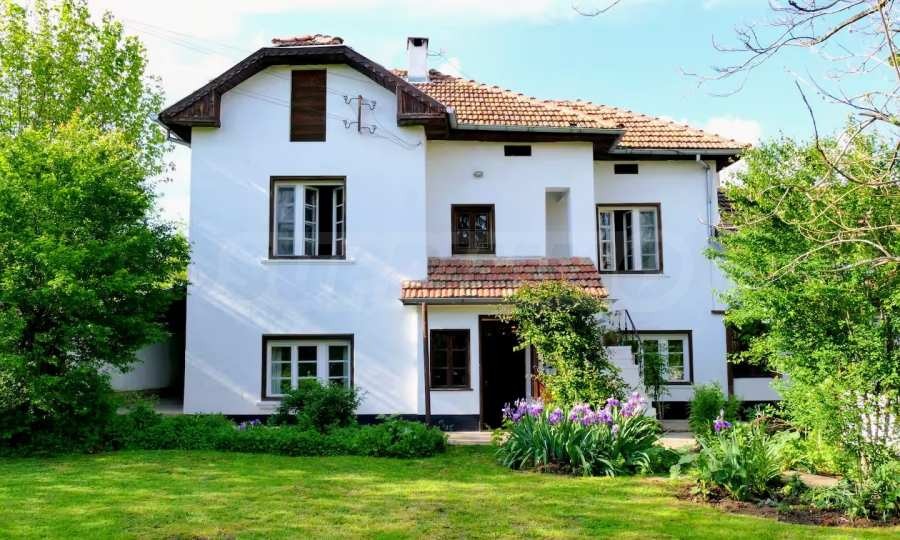 Продава КЪЩА, с. Сломер, област Велико Търново