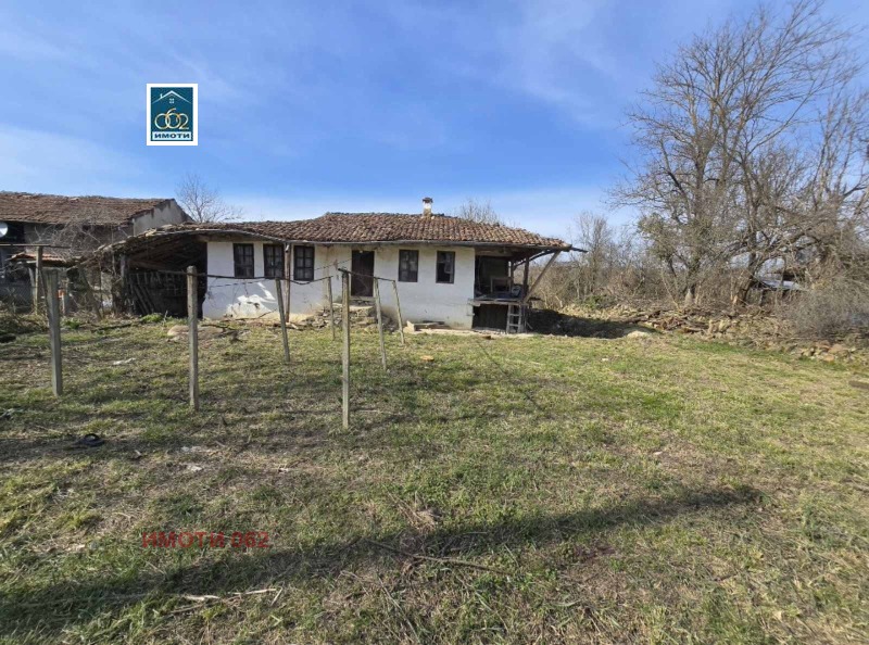 Продава ПАРЦЕЛ в област Велико Търново, с. Къпиново - 1100 кв.м / 27 500 € » 53 785.33 лв., ИМОТИ 062