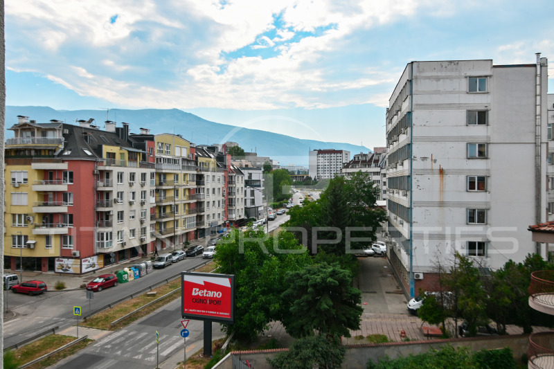 De vânzare  1 dormitor Sofia , Dârvenița , 67 mp | 70813475 - imagine [9]