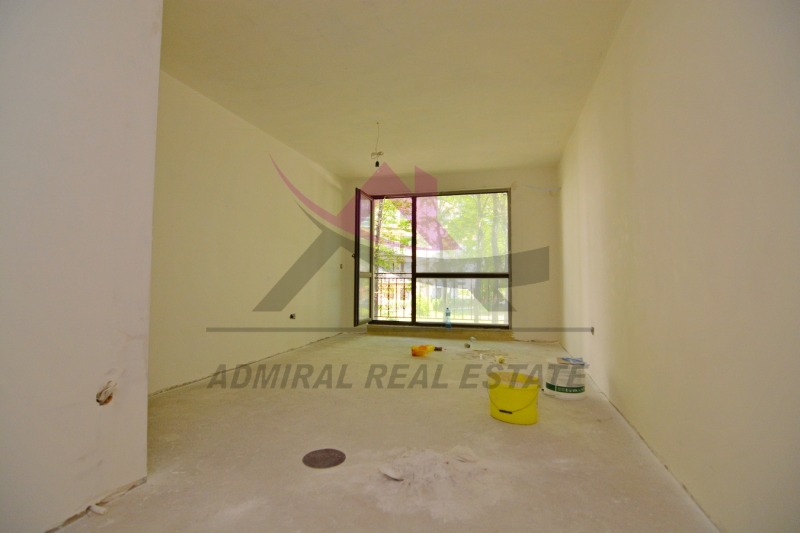 Продается  1 спальня Варна , к.к. Св.Св. Константин и Елена , 66 кв.м | 32890470