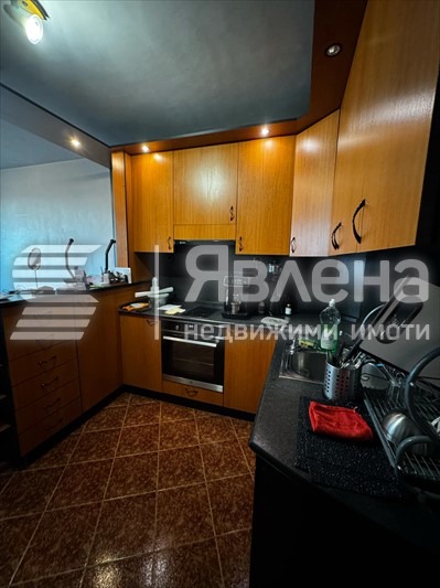 Продава 3-СТАЕН, гр. Варна, Централна поща, снимка 1 - Aпартаменти - 49381075