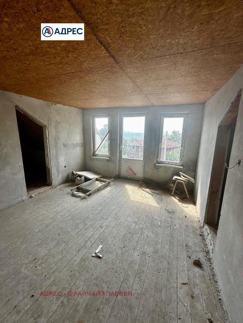 Na prodej  Dům oblast Loveč , Gumoštnik , 170 m2 | 78704712 - obraz [12]