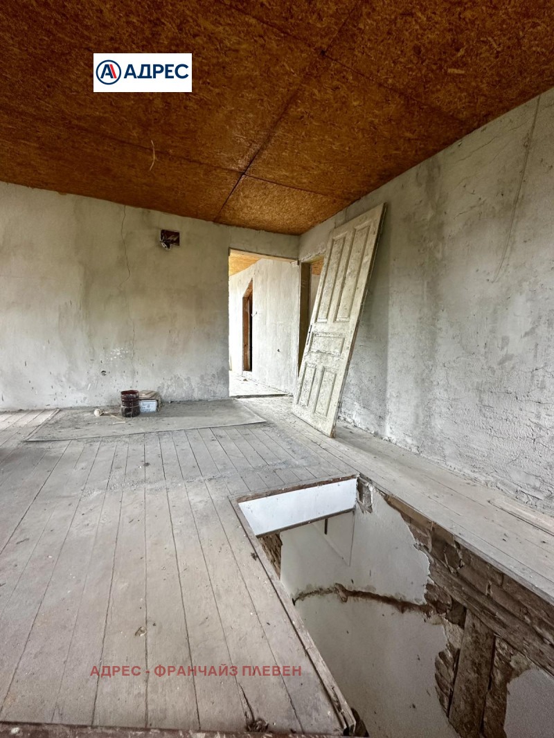 Na prodej  Dům oblast Loveč , Gumoštnik , 170 m2 | 78704712 - obraz [9]