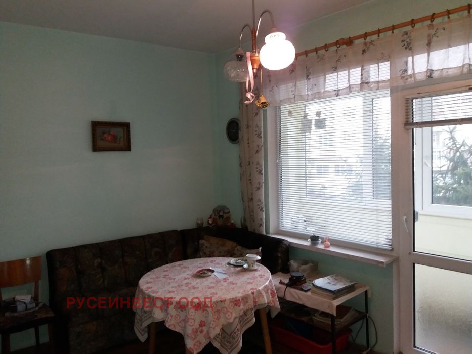 Продава 2-СТАЕН, гр. Русе, Дружба 3, снимка 2 - Апартаменти - 49311817