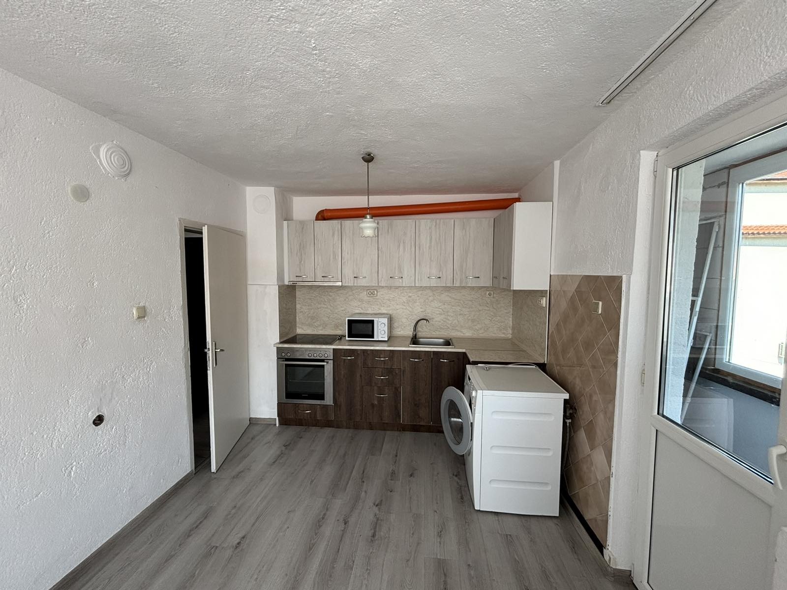 Продава МНОГОСТАЕН, гр. Карлово, област Пловдив, снимка 4 - Апартаменти - 55206787