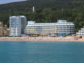 Studie k.k. Zlatni pyasatsi, Varna 9