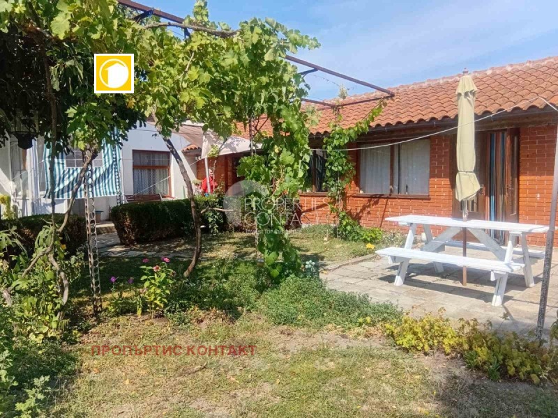 Продава КЪЩА, област Бургас, с. Сигмен • 155000 € / 303153.65 лв. • 34869602 1