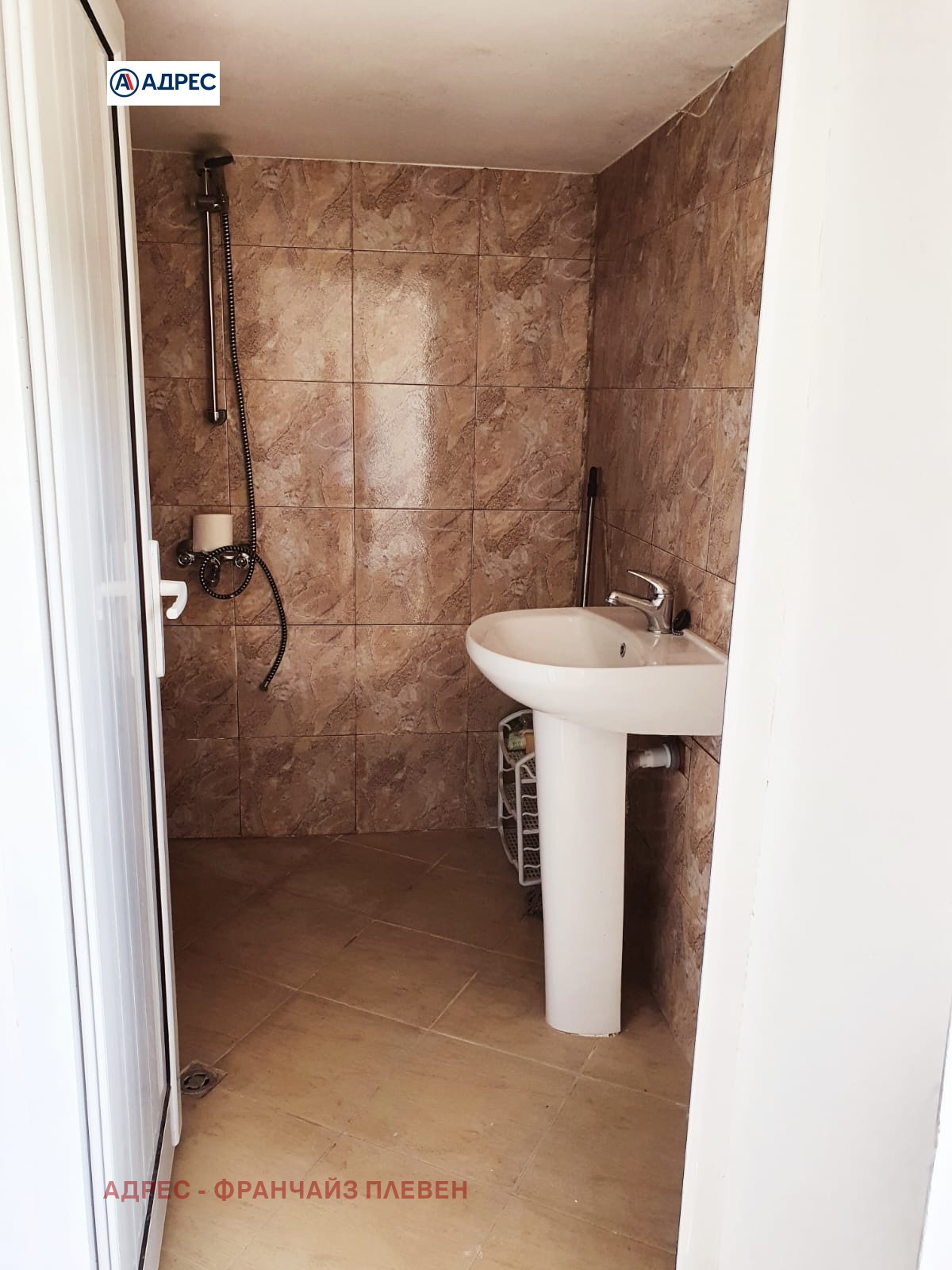 Продава КЪЩА, с. Коиловци, област Плевен, снимка 8 - Къщи - 54299204