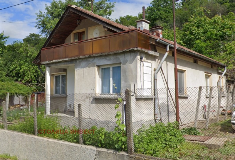 Продава КЪЩА в град Русе, Новата махала - 80 кв.м / 304 000 € » 594 572.32 лв., СТОЛИЦА ИНВЕСТ