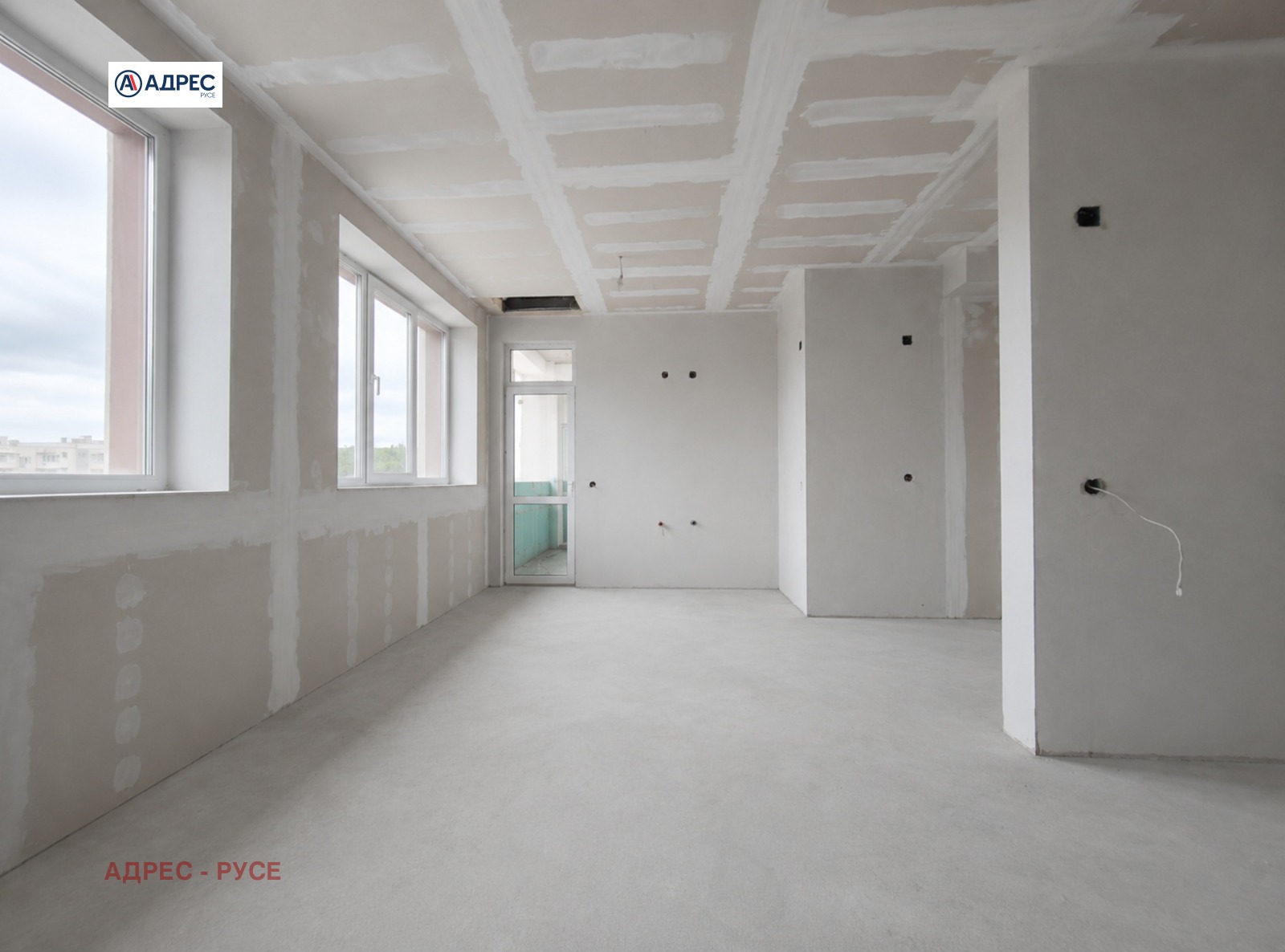 Продава 3-СТАЕН, гр. Русе, Здравец Изток, снимка 2 - Апартаменти - 54917134