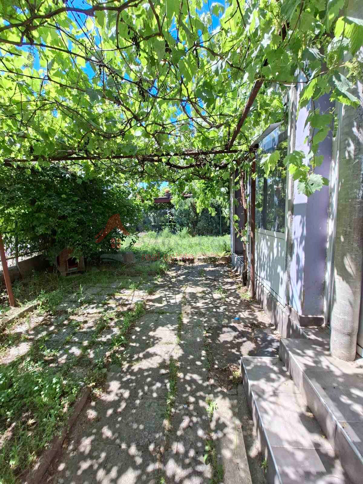 Продава ЕТАЖ ОТ КЪЩА, гр. Аксаково, област Варна, снимка 10 - Етаж от къща - 54836594