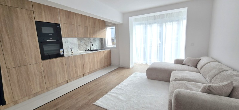 Продава 4-СТАЕН в град Шумен, Център - 94 кв.м / 350 000 € » 684 540.50 лв., АДРЕС НЕДВИЖИМИ ИМОТИ - КАНТОРА ШУМЕН