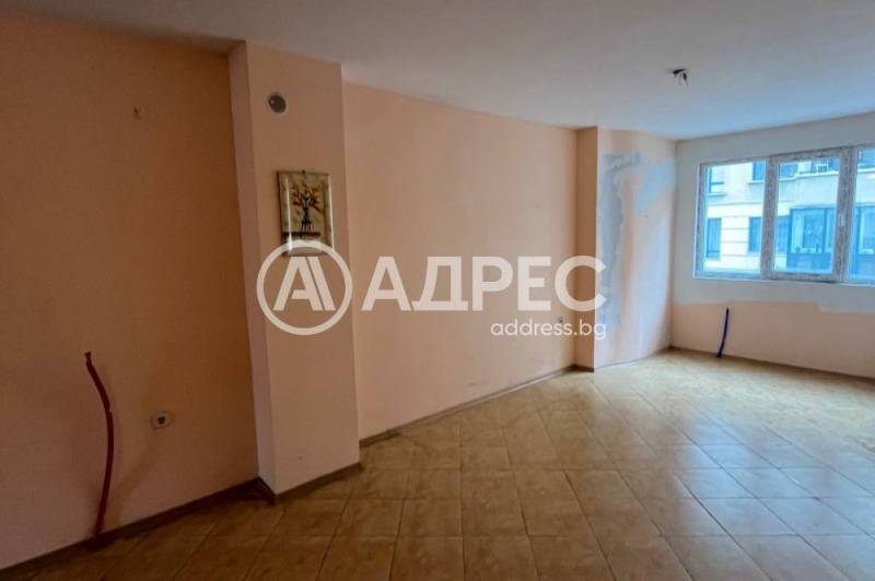 Продава  2-стаен град София , Белите брези , 70 кв.м | 55712446
