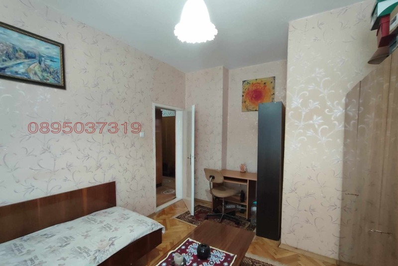 Продава 3-СТАЕН, гр. Шумен, Тракия