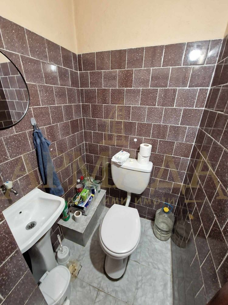 En venta  Piso de la casa región Plovdiv , Yagodovo , 270 metros cuadrados | 99002838 - imagen [7]