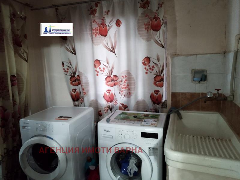 Продава КЪЩА, гр. Варна, Колхозен пазар, снимка 3 - Къщи - 41740955