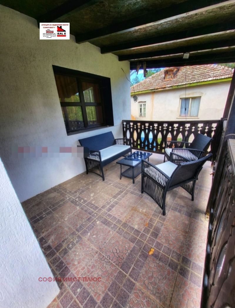 Продава КЪЩА, с. Ярловци, област Перник, снимка 3 - Къщи - 52330785