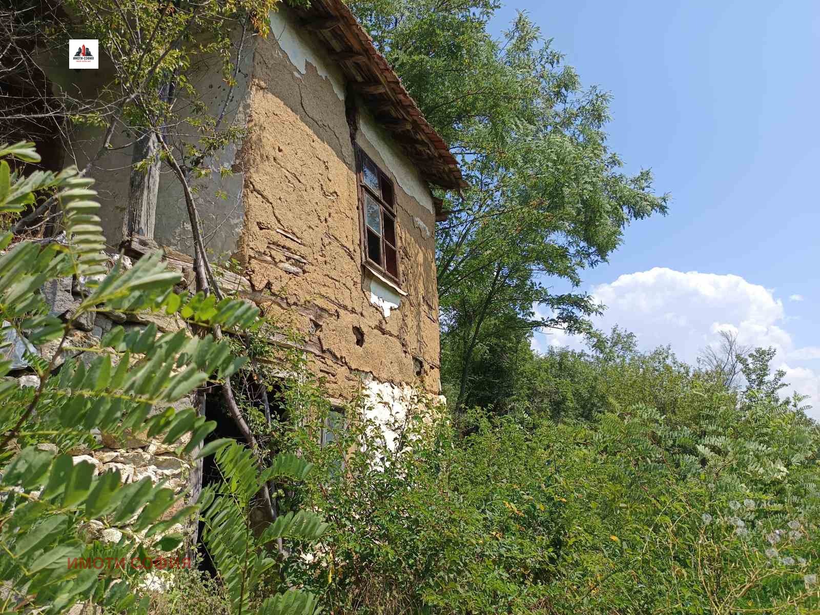 Продава ПАРЦЕЛ, с. Радуловци, област София област