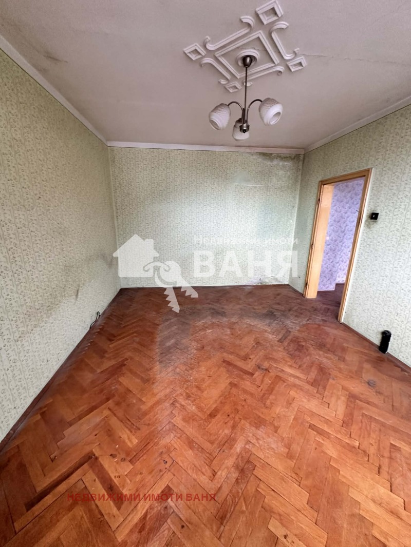 Продава 3-СТАЕН в област Пловдив, гр. Карлово - 80 кв.м / 102 719 € » 200 900.90 лв., НЕДВИЖИМИ ИМОТИ ВАНЯ