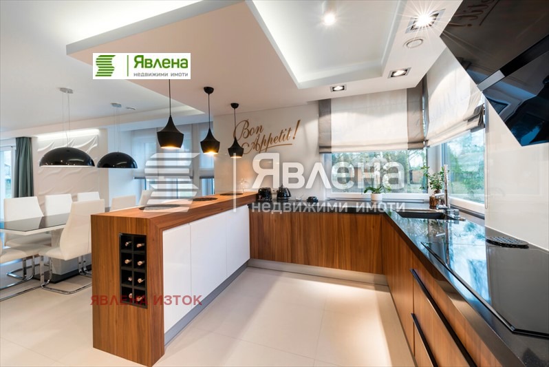 Продава 2-СТАЕН, гр. София, Изток