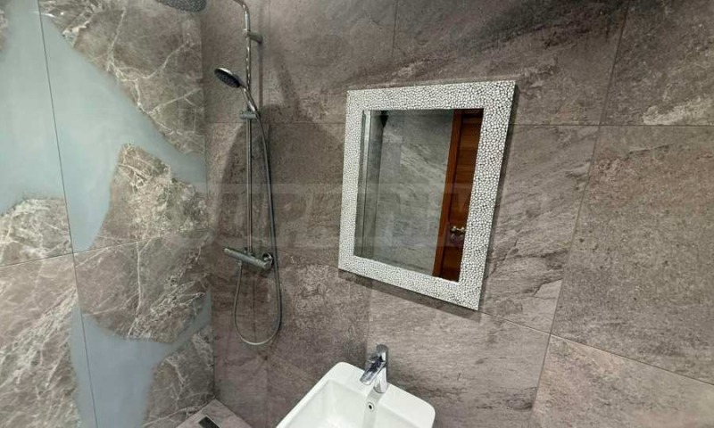 Продава КЪЩА, гр. София, м-т Щъркелово гнездо, снимка 16 - Къщи - 52705152