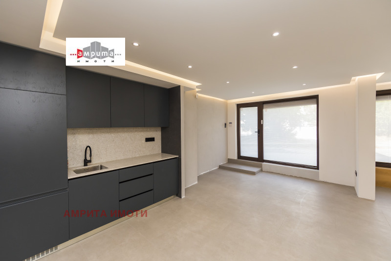 Na prodej  1 ložnice Sofia , Reduta , 162 m2 | 49346946 - obraz [2]