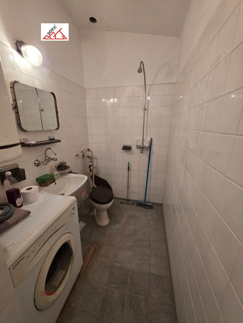 Продава АТЕЛИЕ, ТАВАН, гр. Враца, Металург, снимка 4 - Апартаменти - 52206776