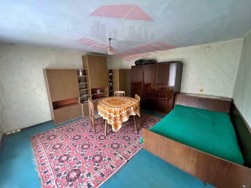 Продава КЪЩА, гр. Шумен, Център, снимка 2 - Къщи - 52388884