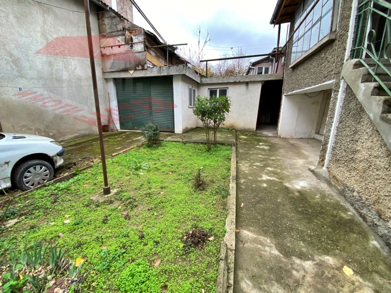 Продава КЪЩА, гр. Шумен, Център, снимка 5 - Къщи - 52388884