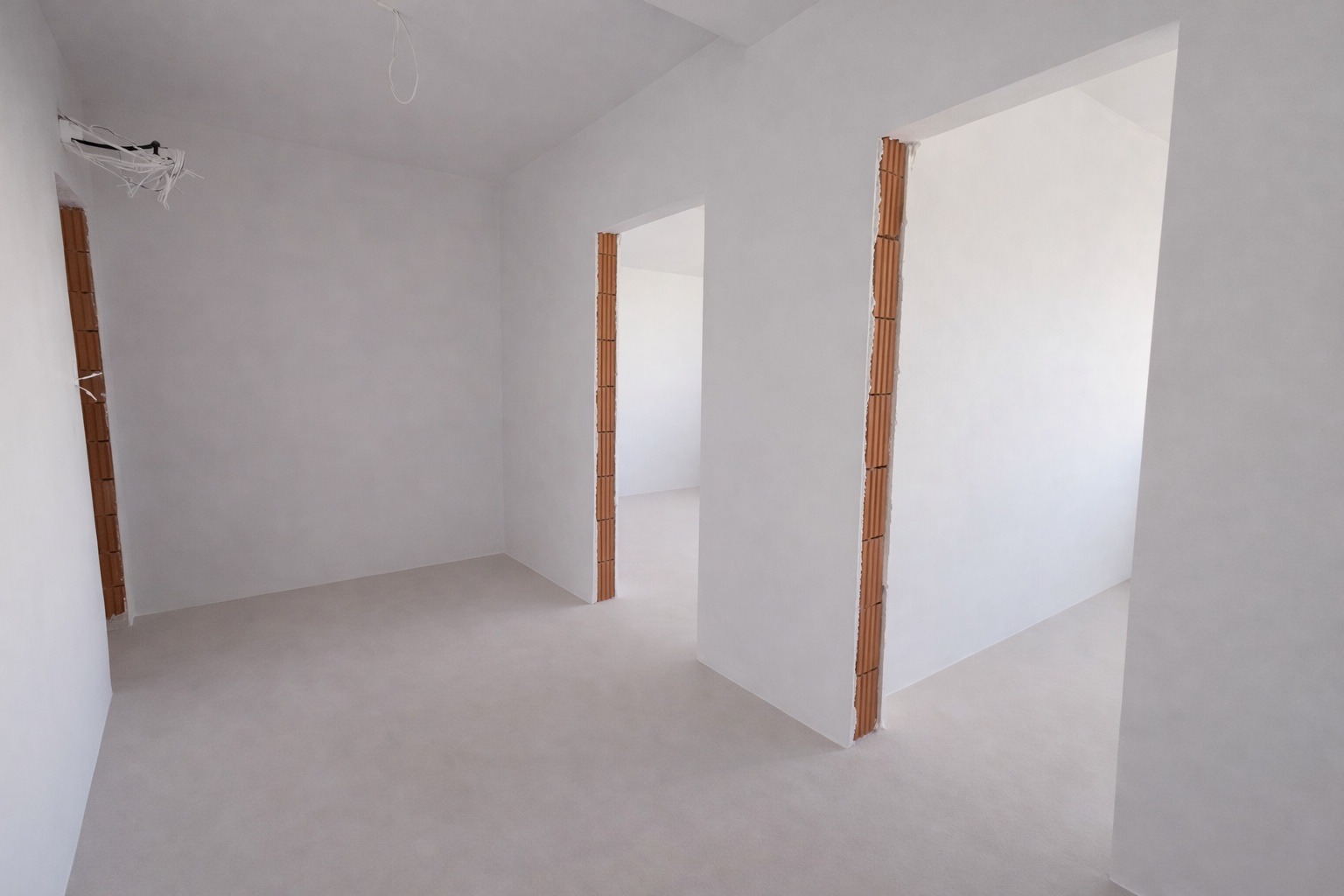 Продава 2-СТАЕН, гр. Пловдив, Остромила, снимка 3 - Апартаменти - 53867478