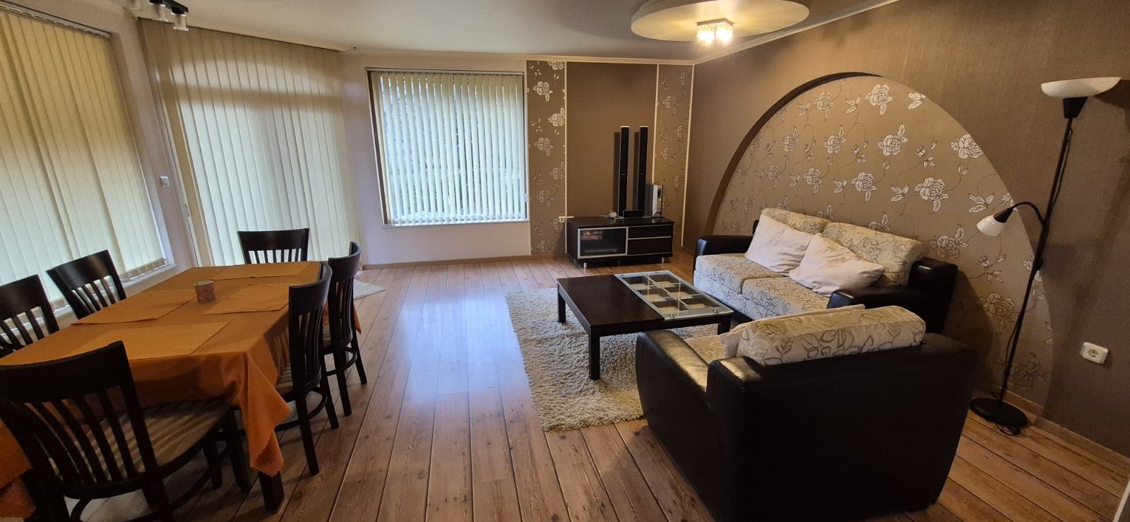 Продава КЪЩА, гр. Варна, м-т Евксиноград, снимка 2 - Къщи - 53672761