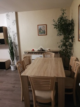 Продажба на тристайни апартаменти в област София - изображение 1 