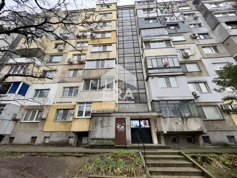 Продава 3-СТАЕН, гр. Русе, Здравец Изток, снимка 1 - Aпартаменти - 48332250