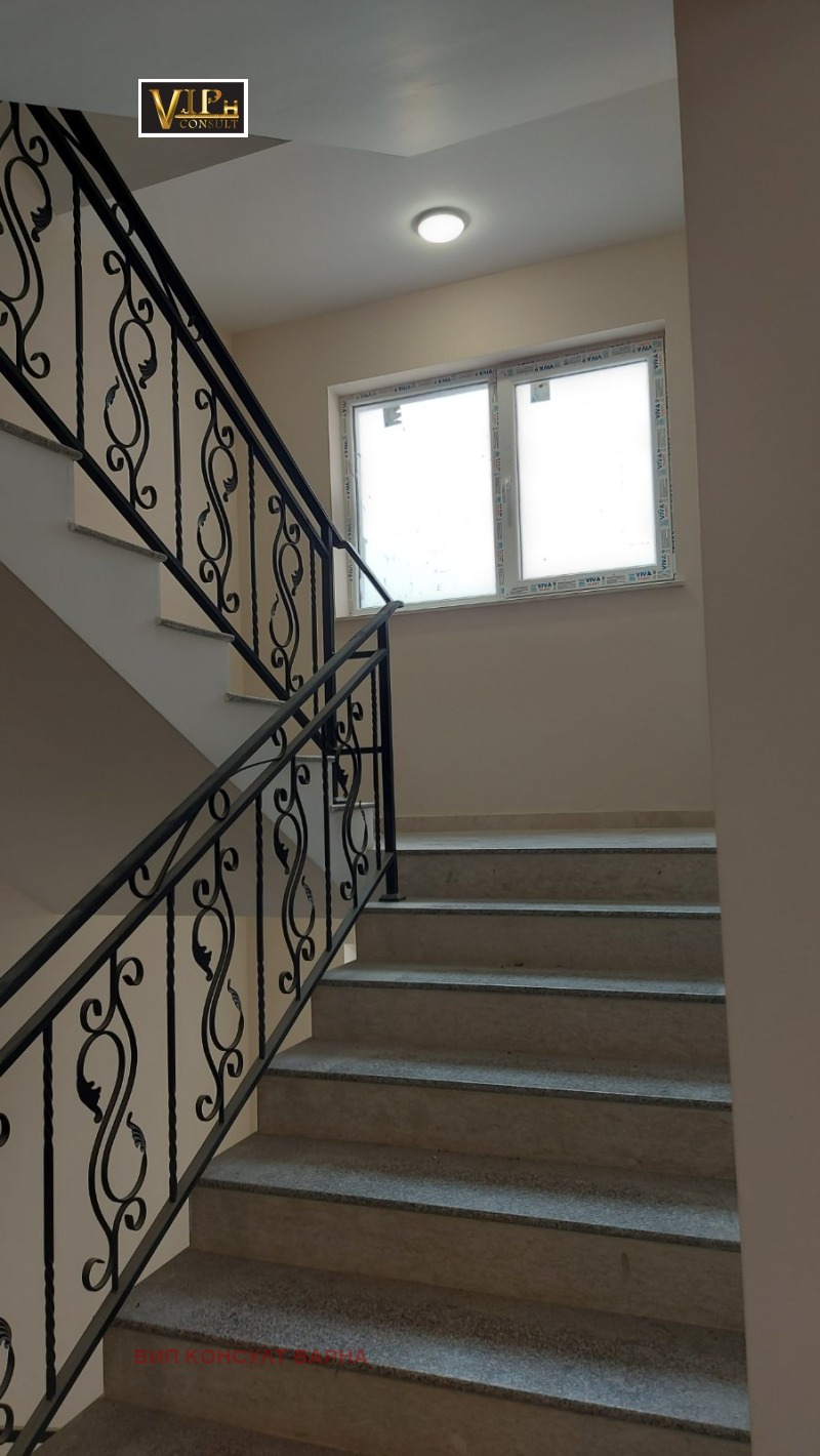 Продава  3-стаен град Варна , Виница , 109 кв.м | 96990152 - изображение [4]