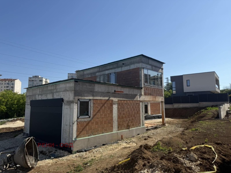 Til salg  Hus Pleven , Kajlaka , 275 kvm | 80316720 - billede [3]