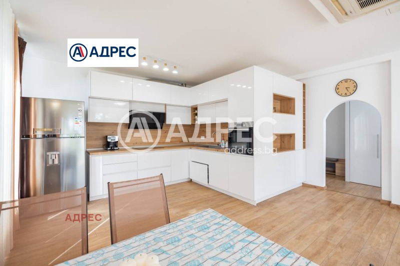 Продава КЪЩА, град Варна, м-т Ален мак • 470000 € / 919240.10 лв. • 83488952 1