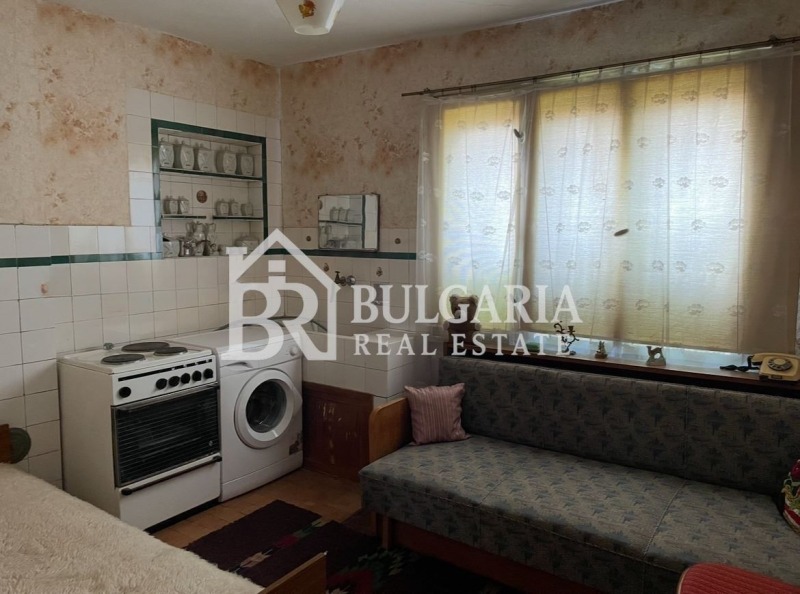 Продава КЪЩА, с. Алдомировци, област София област, снимка 13 - Къщи - 53416122