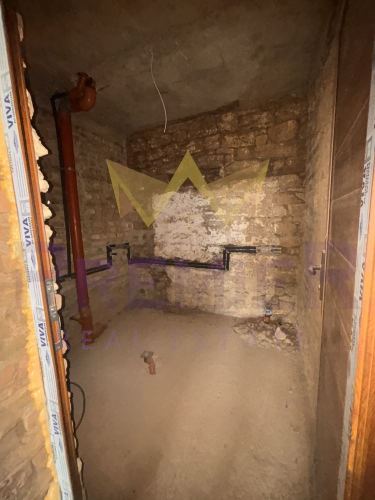 Продава КЪЩА, с. Николаевка, област Варна, снимка 8 - Къщи - 53603043