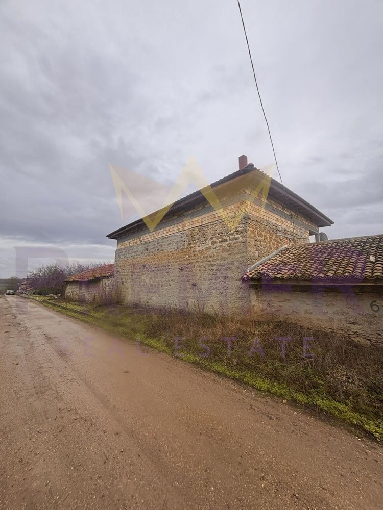 Продава КЪЩА, с. Николаевка, област Варна, снимка 4 - Къщи - 53603043