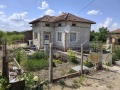 Продава КЪЩА, с. Ломница, област Добрич, снимка 3