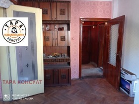 3 chambres Gorna Oryahovitsa, région Veliko Tarnovo 6