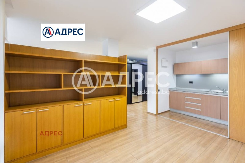 Продава ОФИС, гр. Варна, м-т Салтанат, снимка 15 - Офиси - 52443544