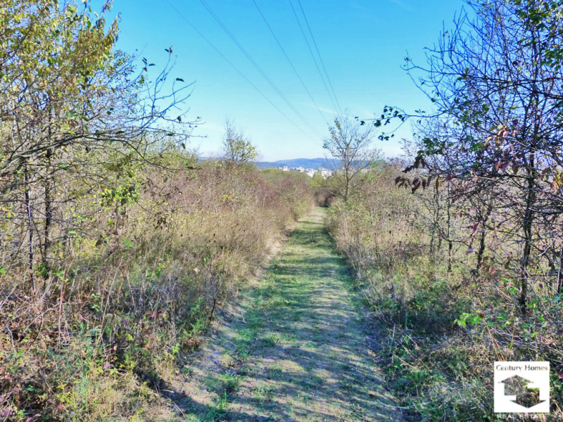 Продава ПАРЦЕЛ в град Велико Търново, Промишлена зона - Запад - 3623 кв.м / 72 500 € » 141 797.68 лв., СЕНТЧЪРИ ХОУМС